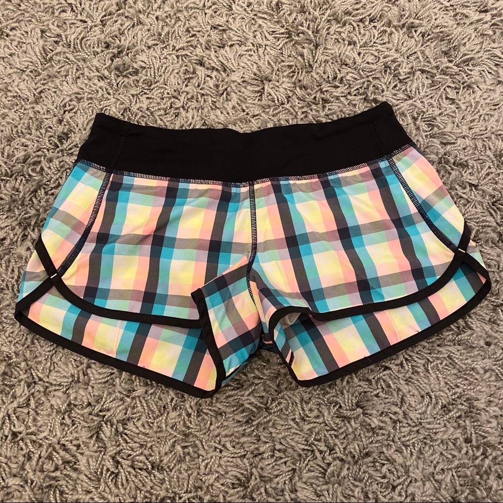 Lululemon Speed Shorts 2.5"